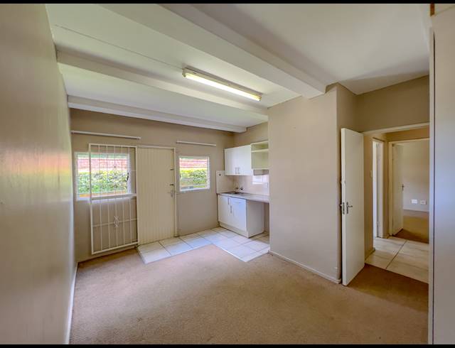 0.5 BEDROOM APARTMENT RENTED IN HATFIELD
